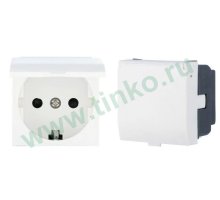 Розетка с з/к, шторками и крышкой, белая LK45, (851504)