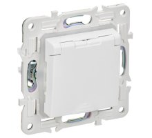 SKANDY Розетка 1-местная SK-R11W с заземлением с защитными шторками и крышкой скрытой установки 16А IP44 арктический белый (SK-R16-16-44-K01)